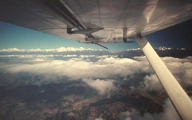 Flying in Himalayas - Nepal